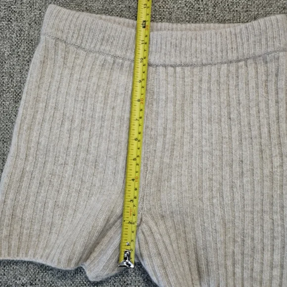 GLOWNY  RIBBED SHORTS WOMEN TAN SMALL CHIC ATHLEISURE Cashmere Wool Nylon Blend - Picture 10 of 10